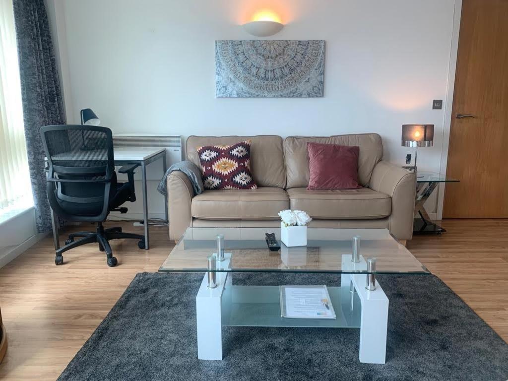 Marco Island -Spacious City Centre 2 Bedroom Apartment Nottingham Dış mekan fotoğraf