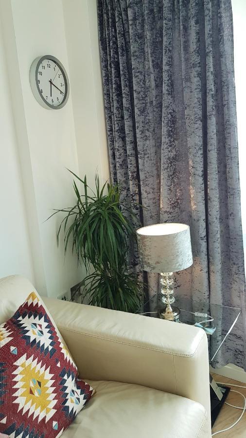 Marco Island -Spacious City Centre 2 Bedroom Apartment Nottingham Dış mekan fotoğraf