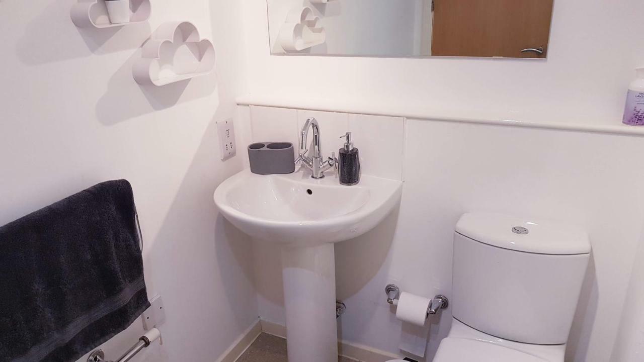 Marco Island -Spacious City Centre 2 Bedroom Apartment Nottingham Dış mekan fotoğraf